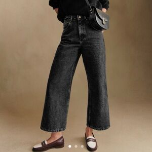 Classic Black Wide-Leg Jeans